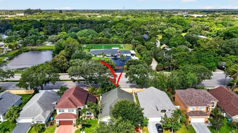 1033 W Fairfax Circle W Boynton Beach FL 33436