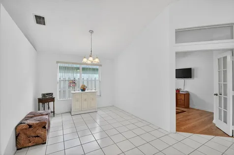 1033 W Fairfax Circle W Boynton Beach FL 33436