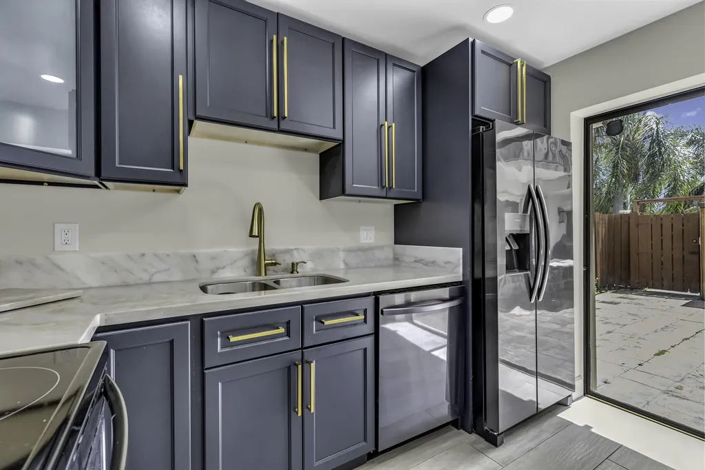 3885 Louis Drive Lake Worth FL 33461