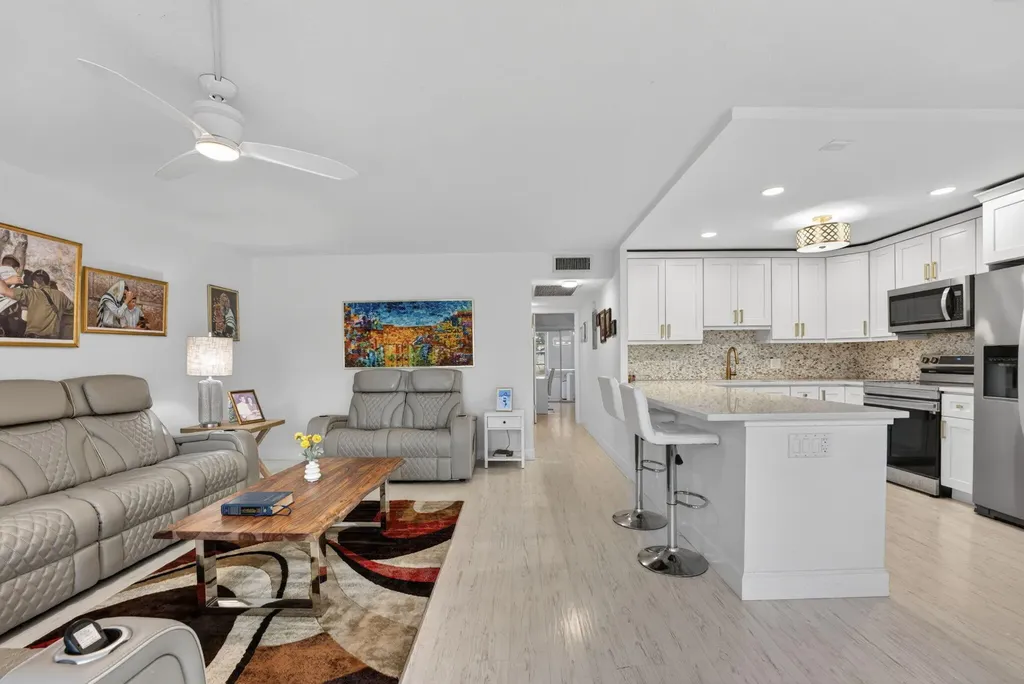 1025 Ventnor Deerfield Beach FL 33442