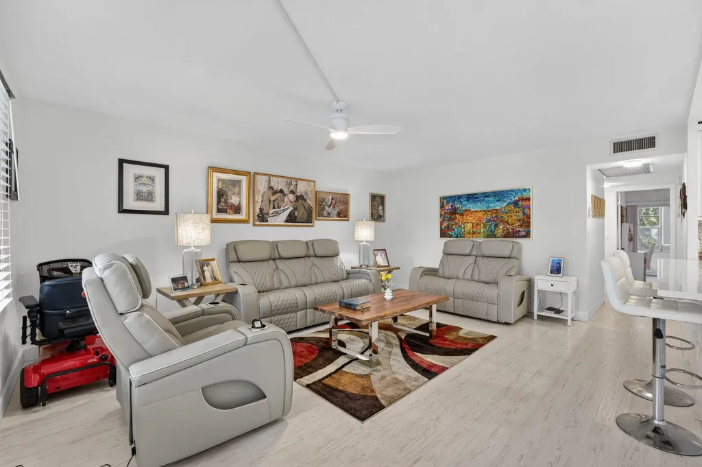 1025 Ventnor Deerfield Beach FL 33442