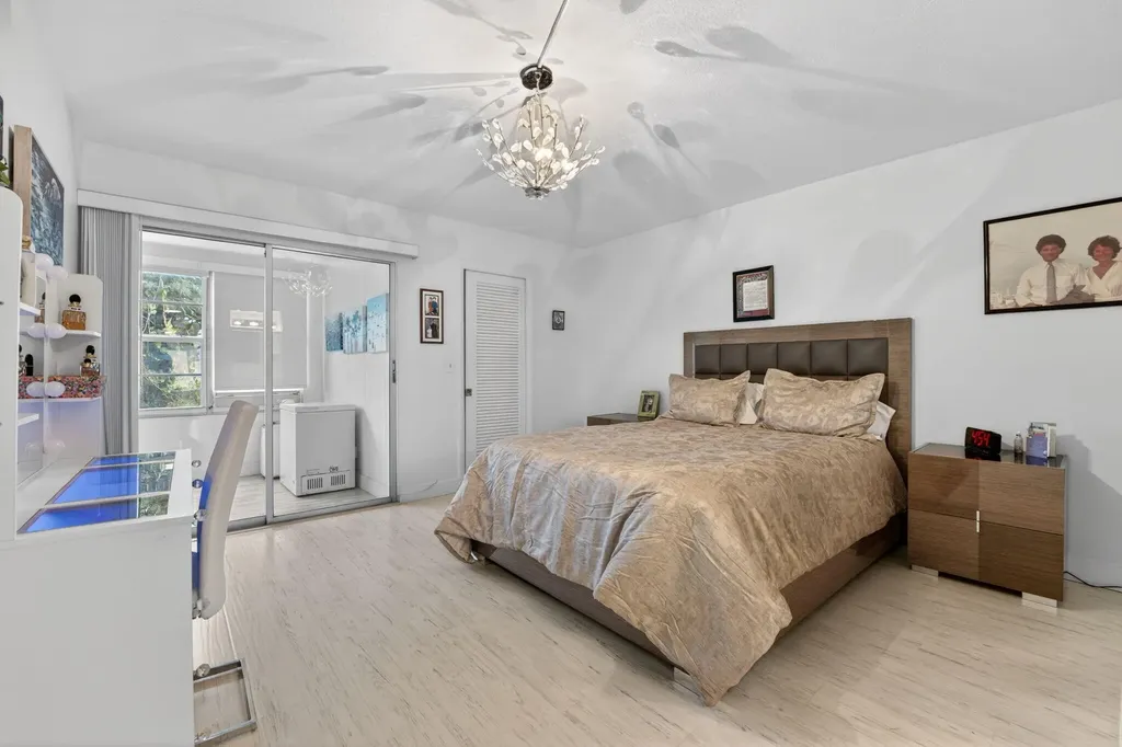 1025 Ventnor Deerfield Beach FL 33442