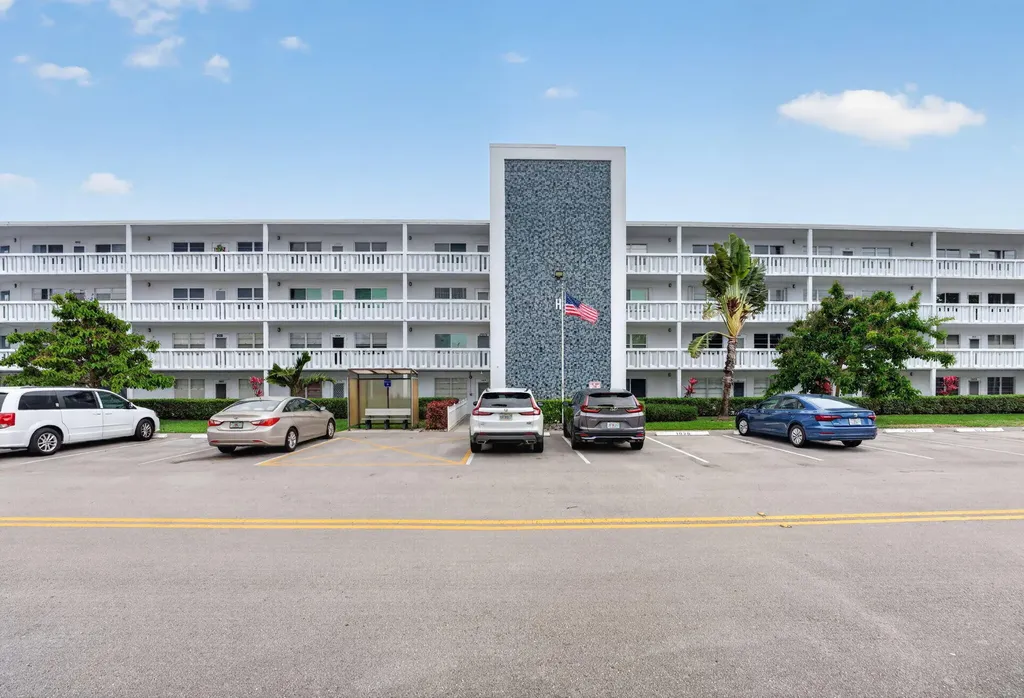 1025 Ventnor Deerfield Beach FL 33442