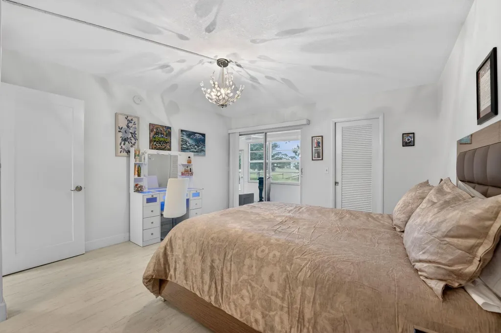 1025 Ventnor Deerfield Beach FL 33442
