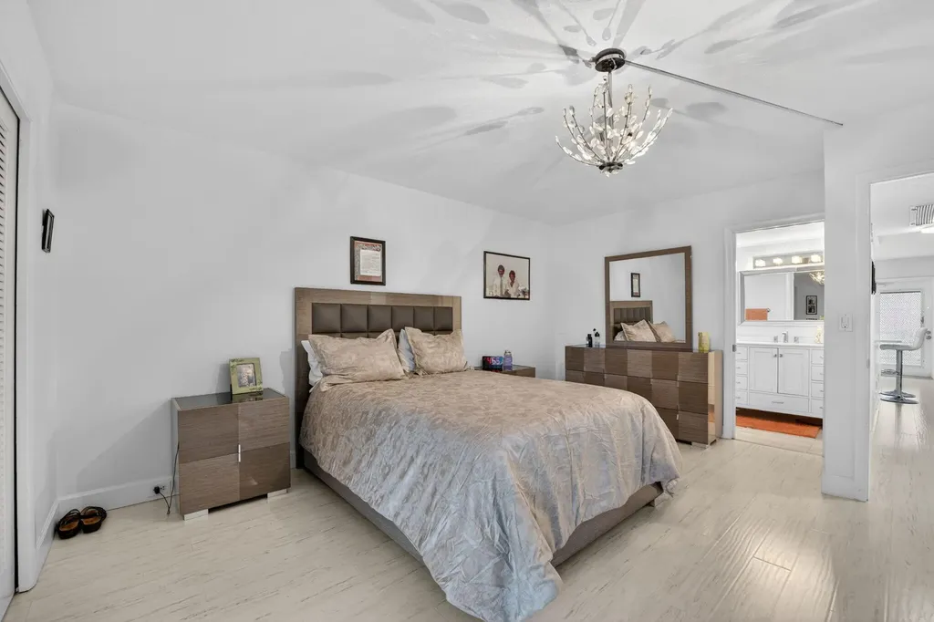 1025 Ventnor Deerfield Beach FL 33442