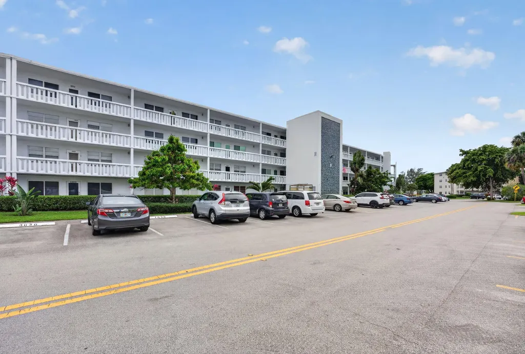 1025 Ventnor Deerfield Beach FL 33442