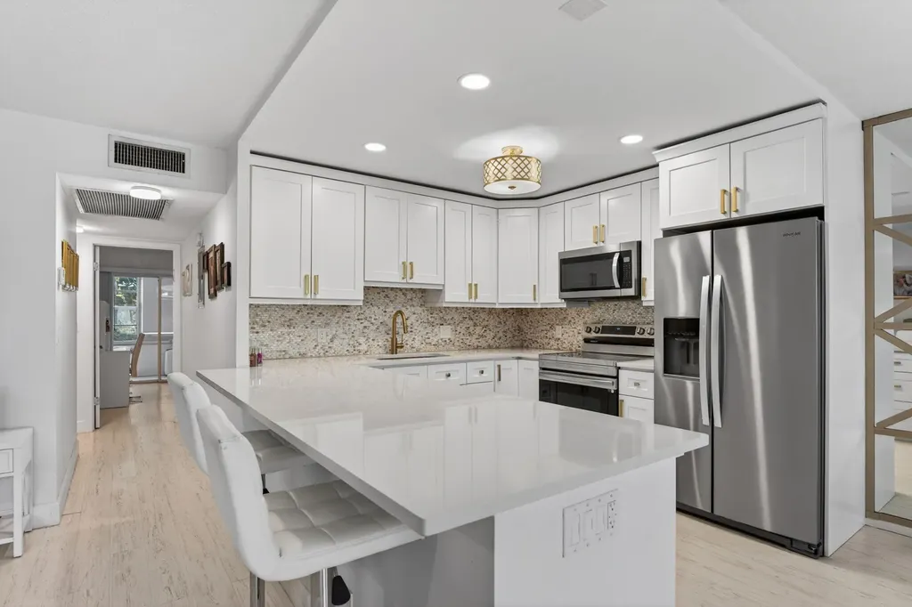 1025 Ventnor Deerfield Beach FL 33442