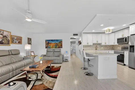 1025 Ventnor Deerfield Beach FL 33442
