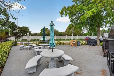 1025 Ventnor Deerfield Beach FL 33442