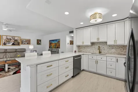 1025 Ventnor Deerfield Beach FL 33442