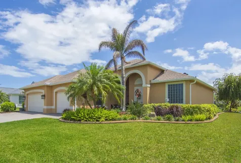 660 Tangelo Circle SW Vero Beach FL 32968