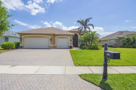 660 Tangelo Circle SW Vero Beach FL 32968