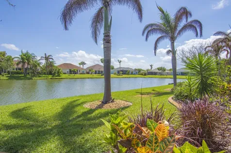 660 Tangelo Circle SW Vero Beach FL 32968