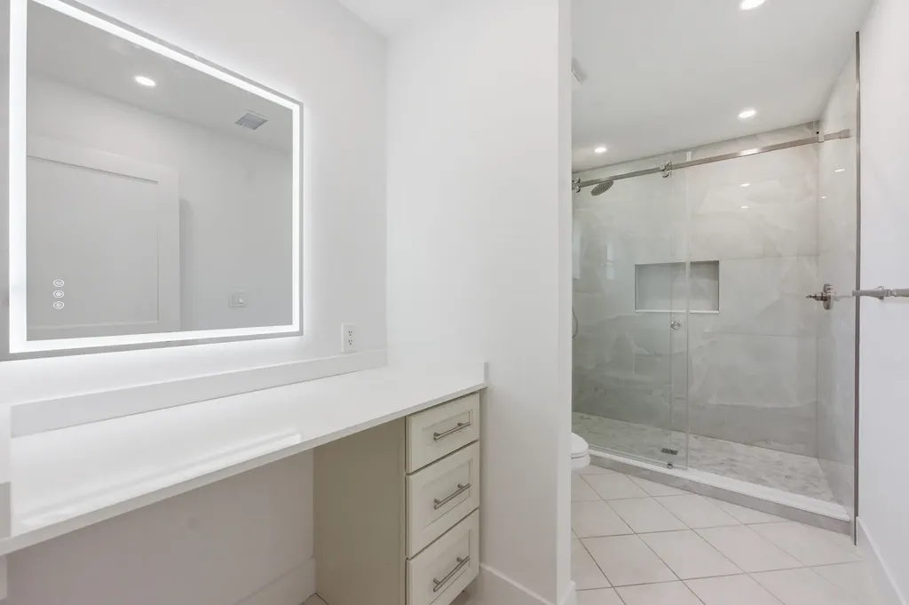 9258 Vista Del Lago Boca Raton FL 33428