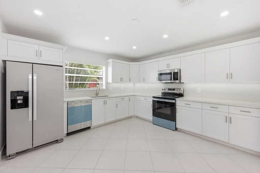 9258 Vista Del Lago Boca Raton FL 33428