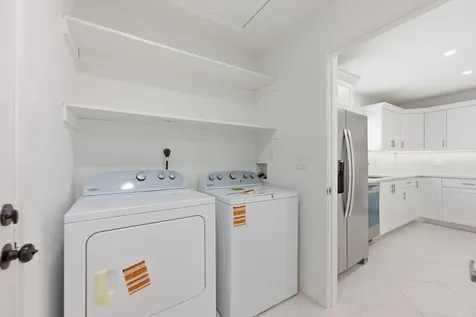 9258 Vista Del Lago Boca Raton FL 33428