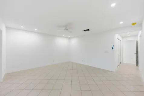9258 Vista Del Lago Boca Raton FL 33428