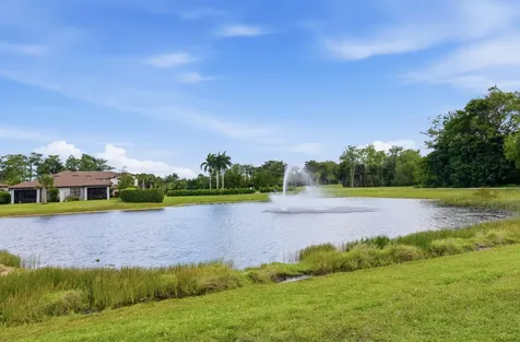 9258 Vista Del Lago Boca Raton FL 33428