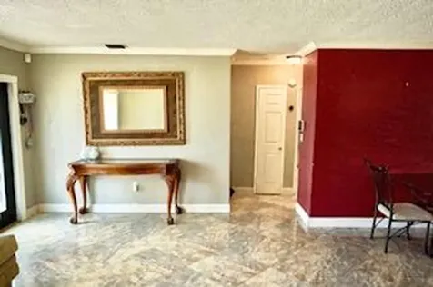 2611 NW 27th Street Oakland Park FL 33311