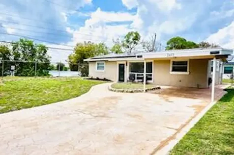 2611 NW 27th Street Oakland Park FL 33311