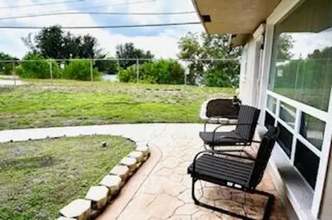 2611 NW 27th Street Oakland Park FL 33311