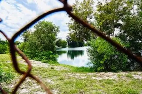 2611 NW 27th Street Oakland Park FL 33311