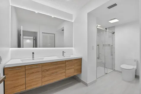 9272 Vista Del Lago Boca Raton FL 33428