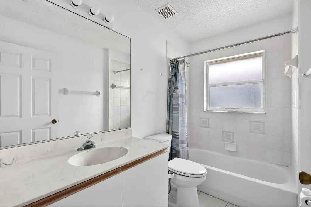 2534 SW Grotto Circle Port St Lucie FL 34953