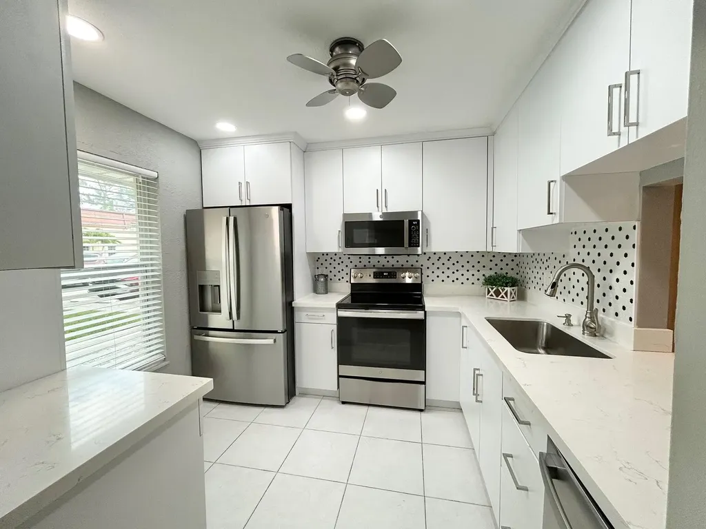 617 Laconia Circle Lake Worth FL 33467