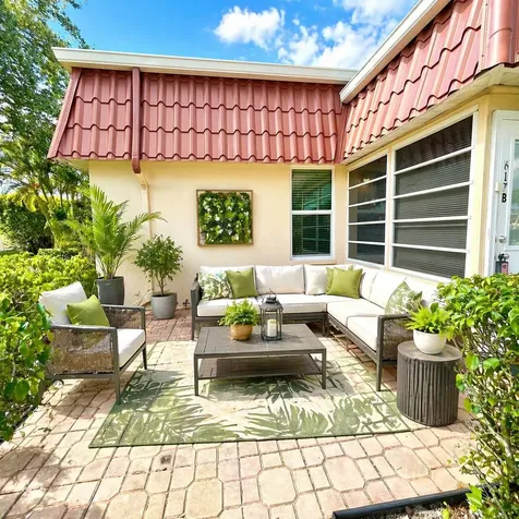 617 Laconia Circle Lake Worth FL 33467