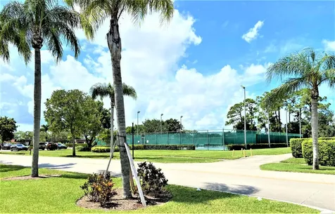 617 Laconia Circle Lake Worth FL 33467