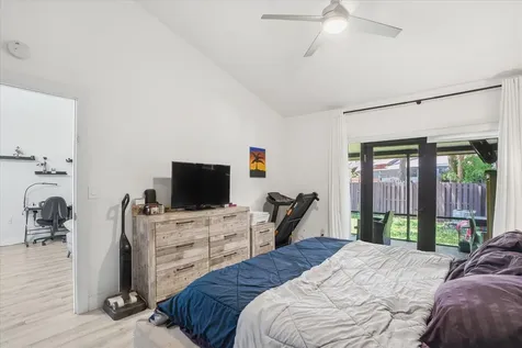 3414 Freedom Drive Hollywood FL 33021