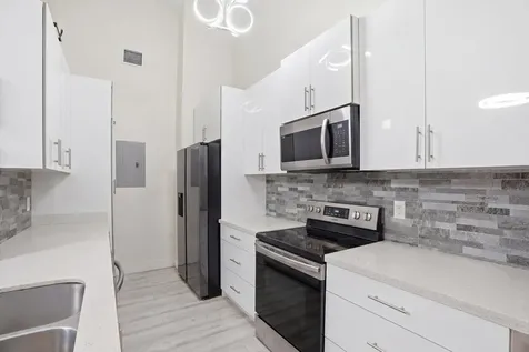 3414 Freedom Drive Hollywood FL 33021