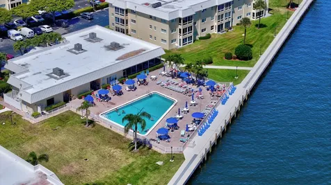 14 Colonial Club Drive Boynton Beach FL 33435