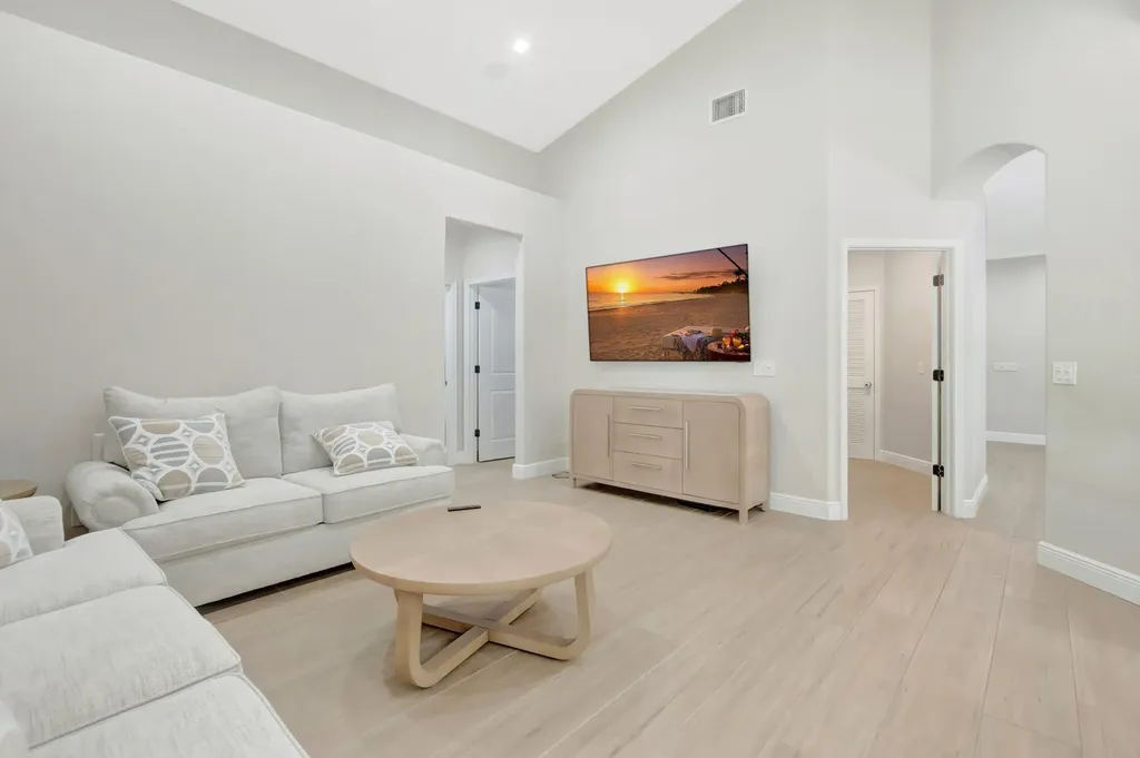 1050 Delray Lakes Drive Delray Beach FL 33444