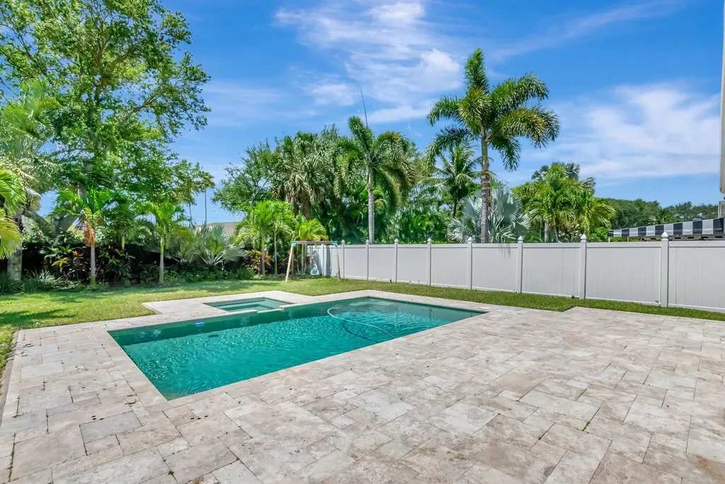 1050 Delray Lakes Drive Delray Beach FL 33444