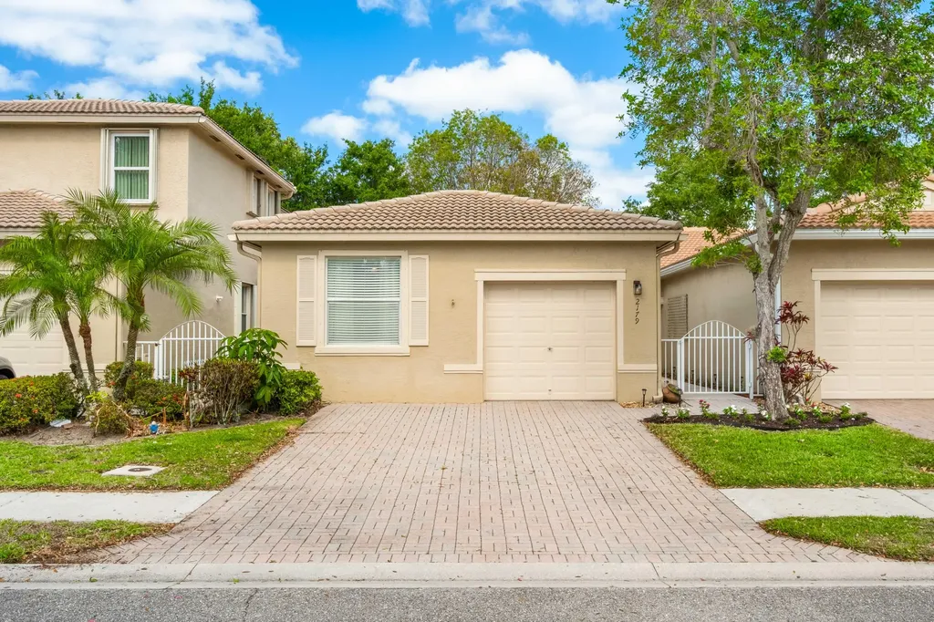 2179 Man Of War West Palm Beach FL 33411