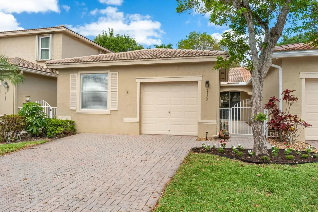 2179 Man Of War West Palm Beach FL 33411