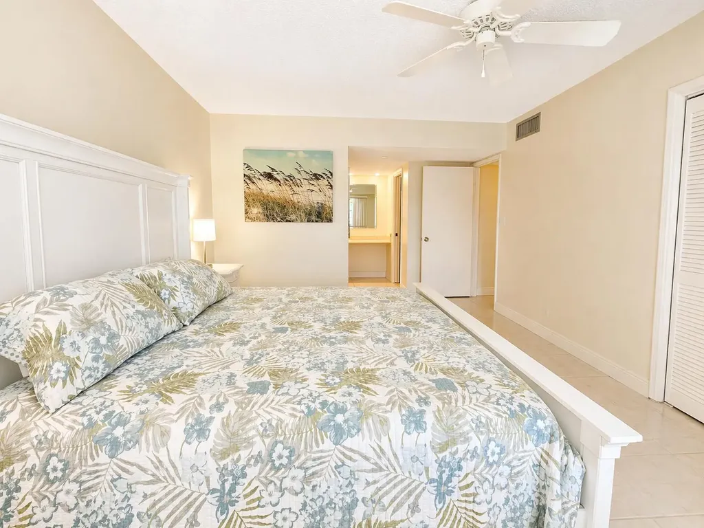 4015 W Palm Aire Drive Pompano Beach FL 33069