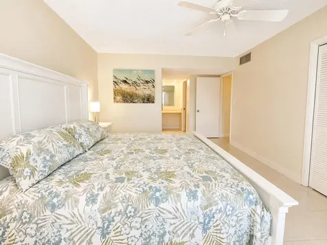 4015 W Palm Aire Drive Pompano Beach FL 33069