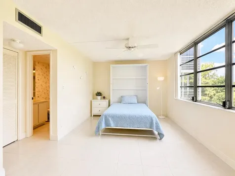 4015 W Palm Aire Drive Pompano Beach FL 33069