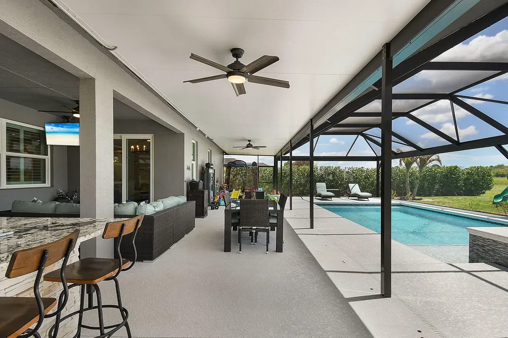 508 SW Bradshaw Circle Port St Lucie FL 34953