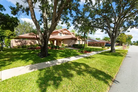 19921 NW 4th Street Pembroke Pines FL 33029