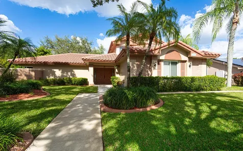 19921 NW 4th Street Pembroke Pines FL 33029