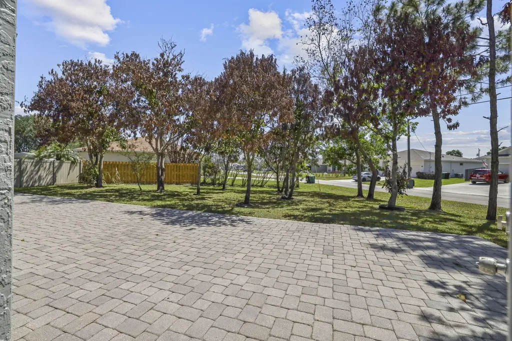 5445 NW Briscoe Drive Port St Lucie FL 34986