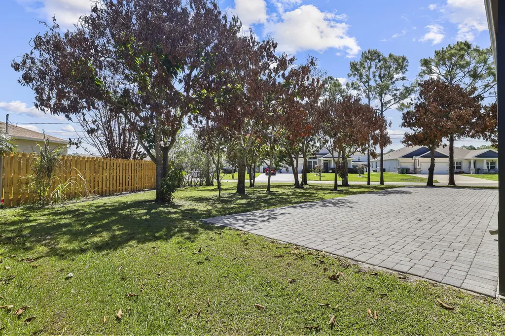 5445 NW Briscoe Drive Port St Lucie FL 34986