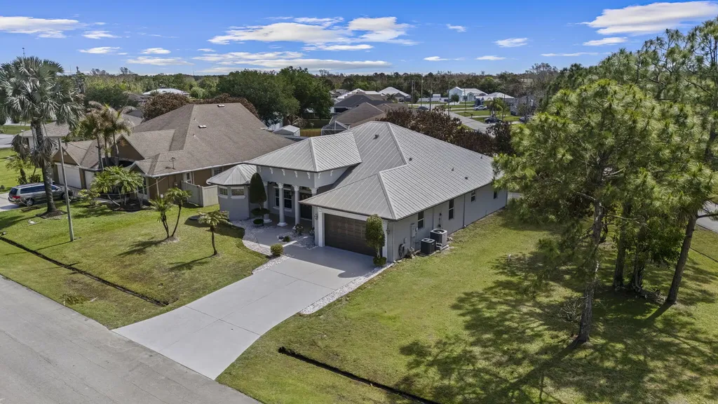 5445 NW Briscoe Drive Port St Lucie FL 34986