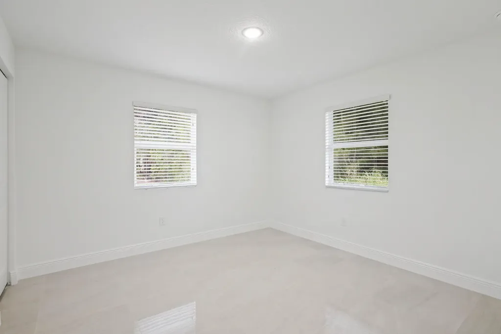 4595 Old Military Trail West Palm Beach FL 33417