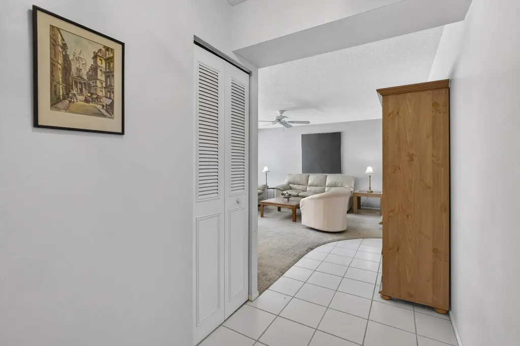 3 Greenway Village N Royal Palm Beach FL 33411