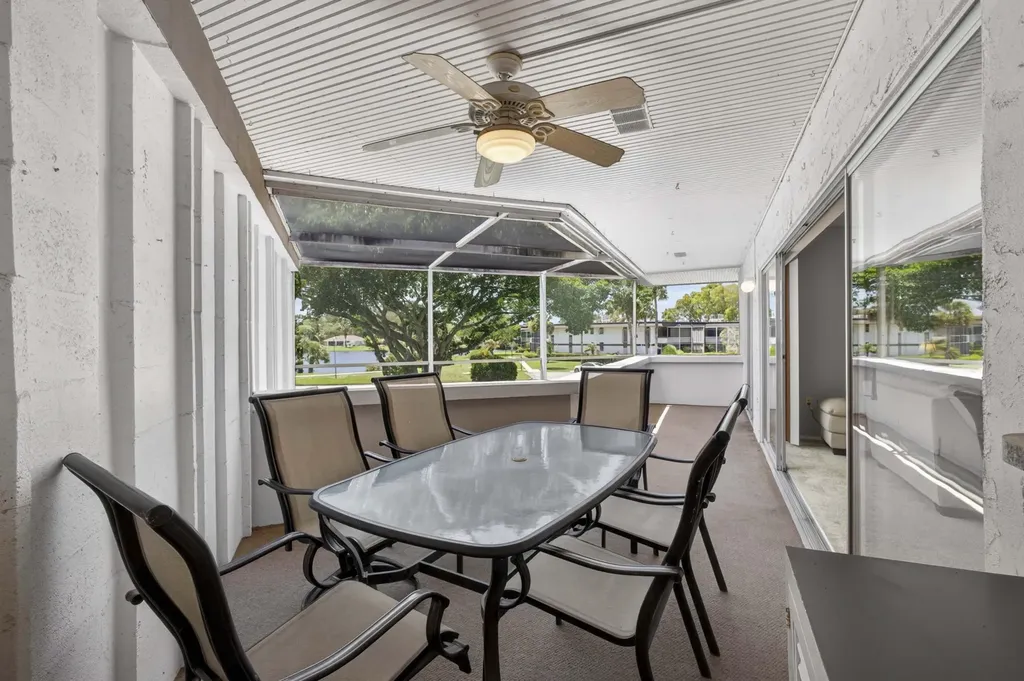 3 Greenway Village N Royal Palm Beach FL 33411